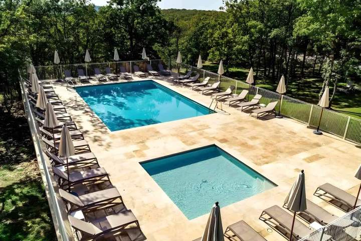 Votre piscine en béton armé, de la conception à la pose