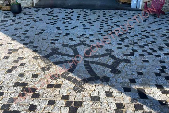 Des allées et terrasses élégantes et robustes